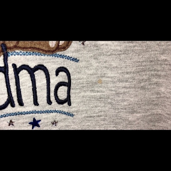 Simply the beary best grandma gray sweatshirt size PS cotton and polyester - Picture 3 of 10